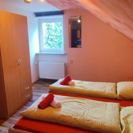 Alb Rooms, Zimmer Auf Der Schwaebischen Alb Oberlenningen Bagian luar foto